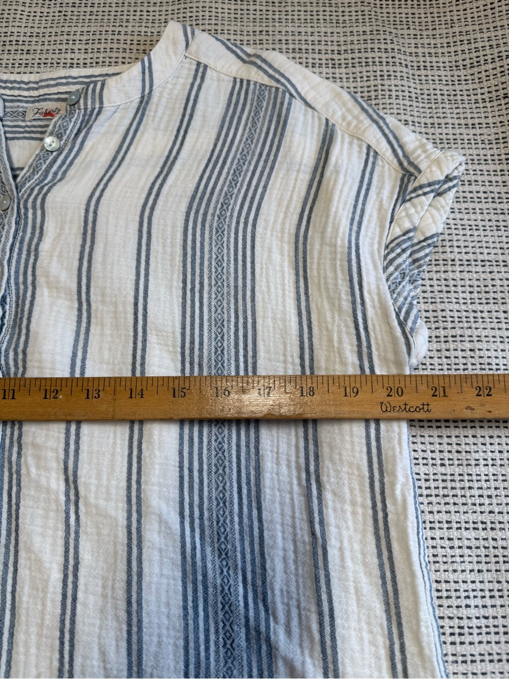 Faherty Woman’s Organic Cotton Gauze Desmond Striped Top - Picture 3 of 6